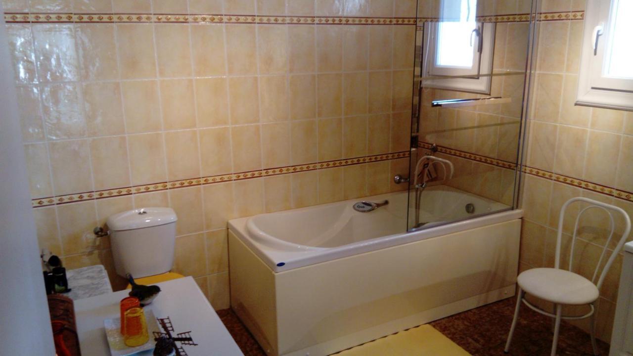 L'Oustau Bonur Bed & Breakfast Bourg-Saint-Andéol Екстериор снимка